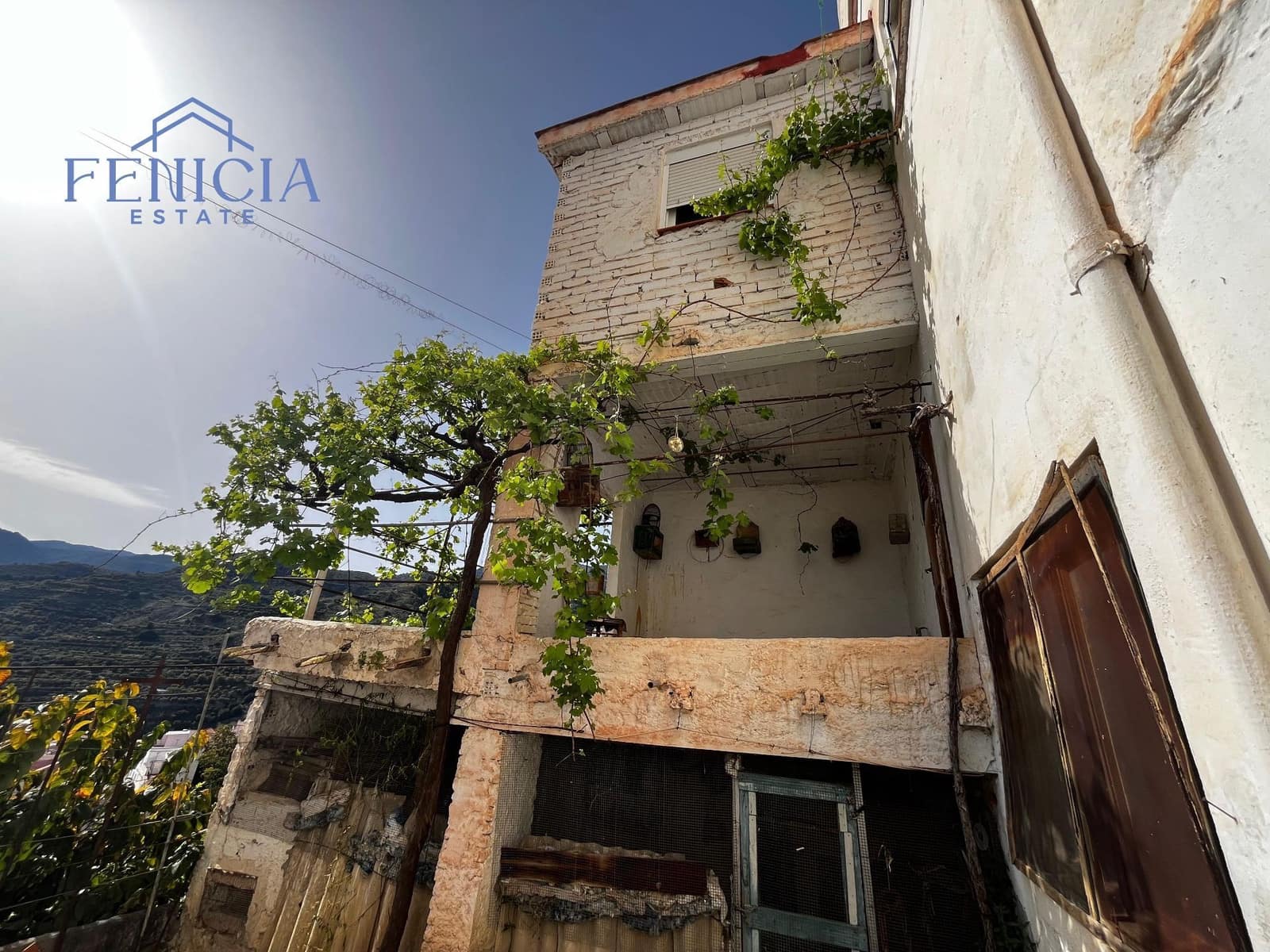 5 bedroom Townhouse for sale in Otivar - € 165,000 (Ref: 9700478)