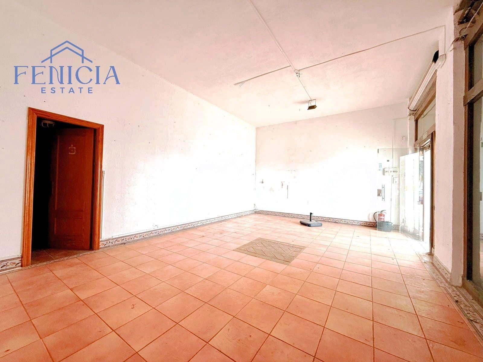 Commercial for rent in Almunecar - € 1,000 (Ref: 9719530)