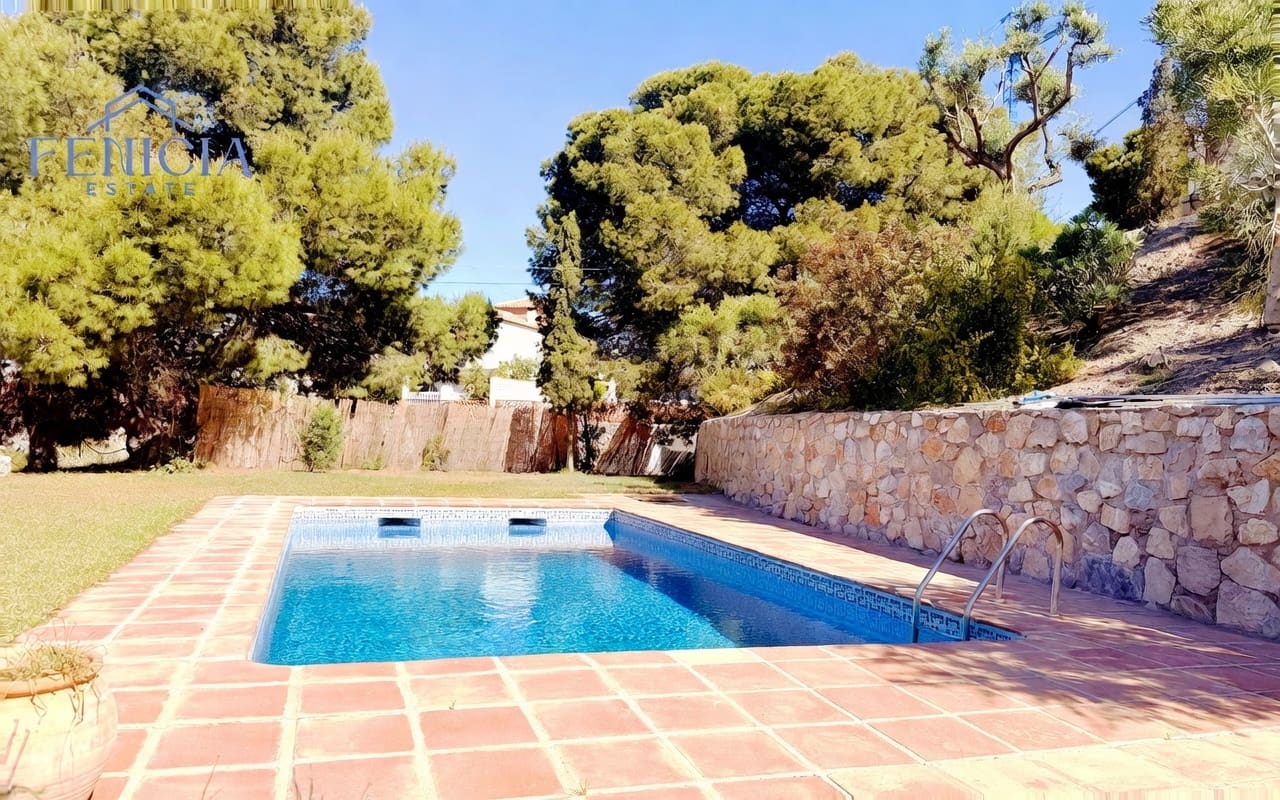 7 makuuhuone Huvila myytävänä paikassa Almunecar mukana uima-altaan 
autotalli - 930 000 € (Ref: 9788020)