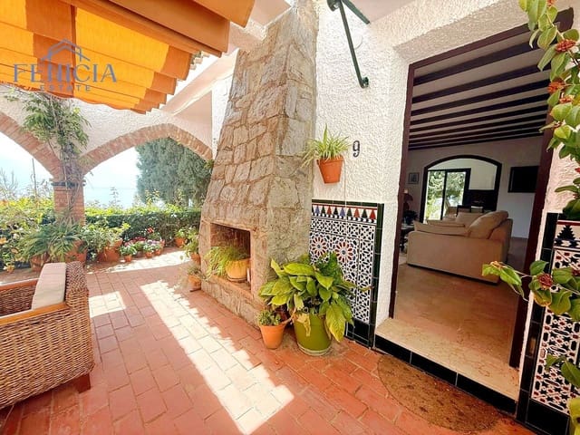 3 sypialnia Willa na sprzedaż w Almuñécar z basenem garażem - 650 000 € (Ref: 9790295)