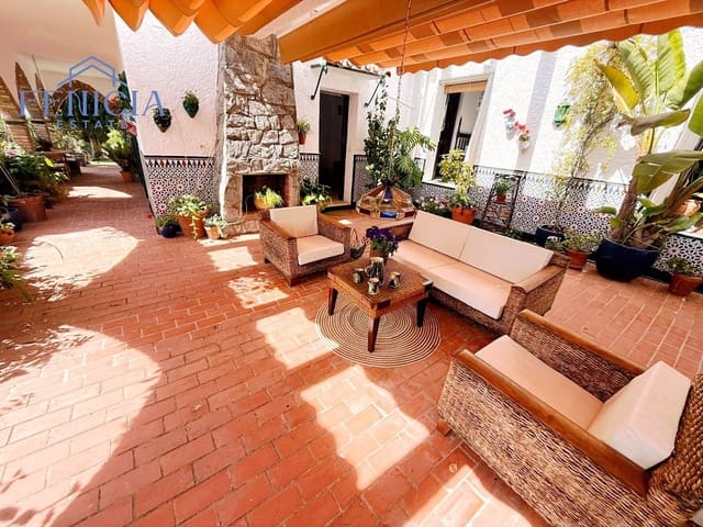 3 sypialnia Willa na sprzedaż w Almuñécar z basenem garażem - 650 000 € (Ref: 9790295)