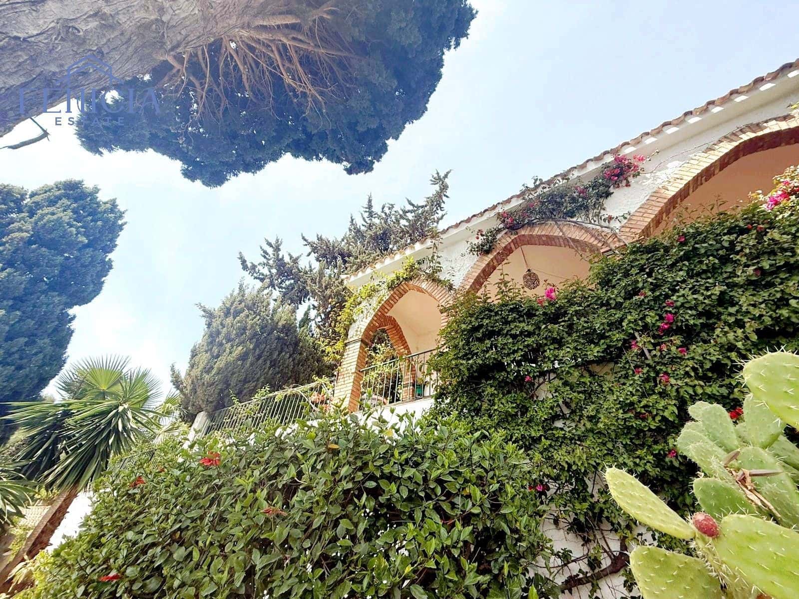 3 sypialnia Willa na sprzedaż w Almunecar z basenem garażem - 650 000 € (Ref: 9790295)