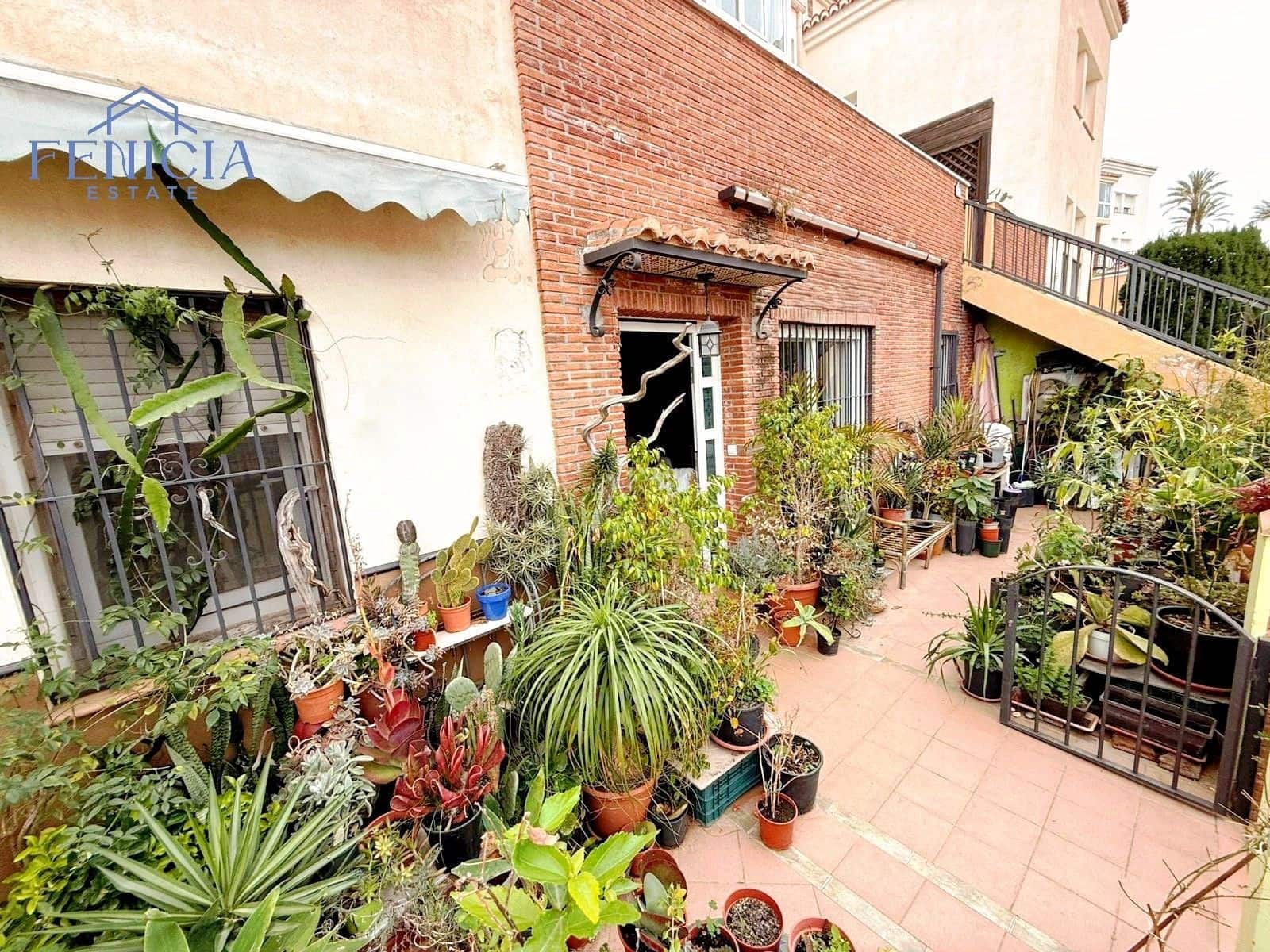 2 bedroom Flat for sale in Almunecar with pool garage - € 198,000 (Ref: 9806167)