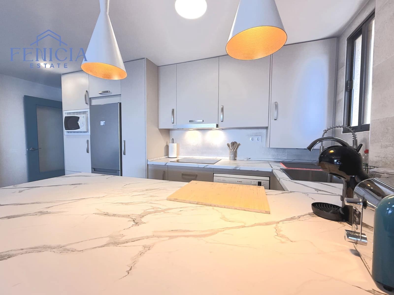 3 bedroom Flat for sale in Almunecar - € 465,000 (Ref: 9815599)