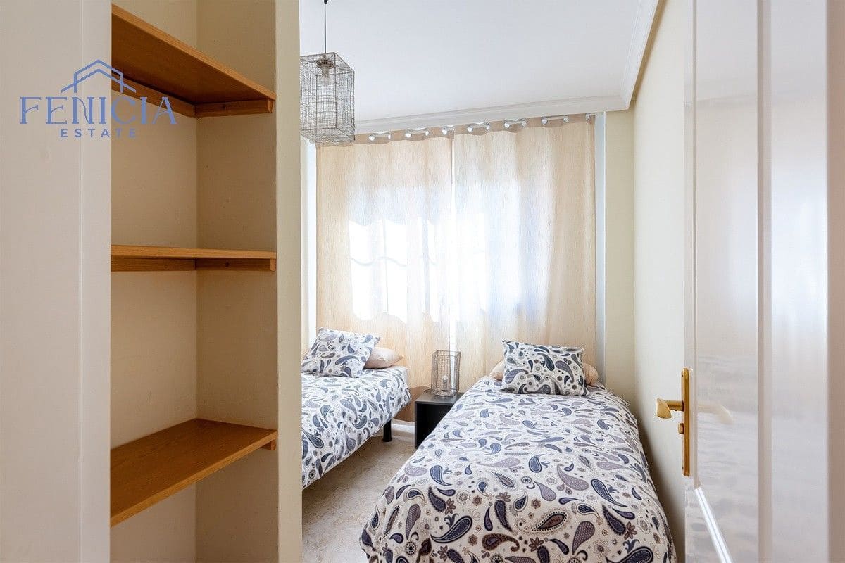 2 bedroom Flat for sale in Almunecar with pool garage - € 350,000 (Ref: 9835260)