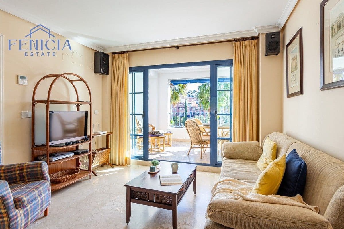 2 bedroom Flat for sale in Almunecar with pool garage - € 350,000 (Ref: 9835260)