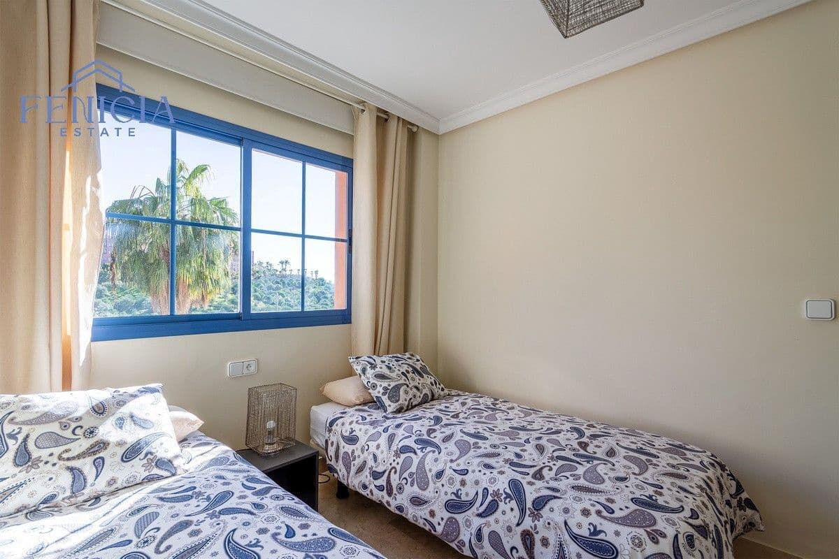 2 bedroom Flat for sale in Almunecar with pool garage - € 350,000 (Ref: 9835260)
