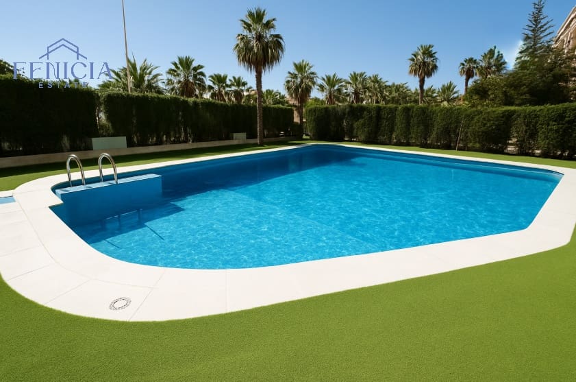 Piso de 1 habitación en Almuñécar en venta con piscina - 235.000 € (Ref: 9838929)
