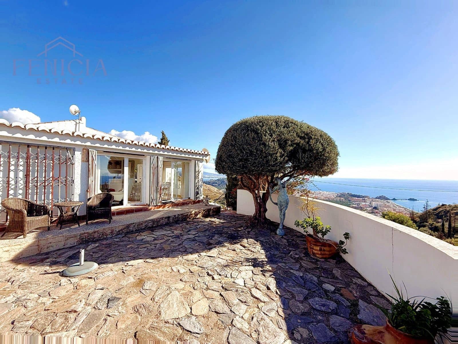 3 bedroom Villa for sale in Almunecar with garage - € 550,000 (Ref: 9849047)