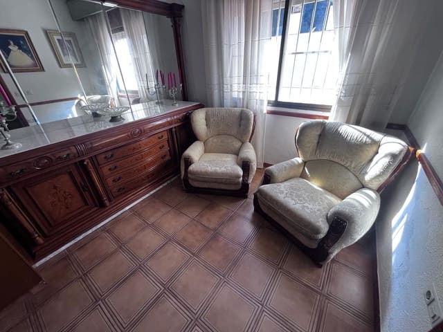 3 makuuhuone Asunto vuokrattavana paikassa Almuñécar - 700 € (Ref: 9856346)
