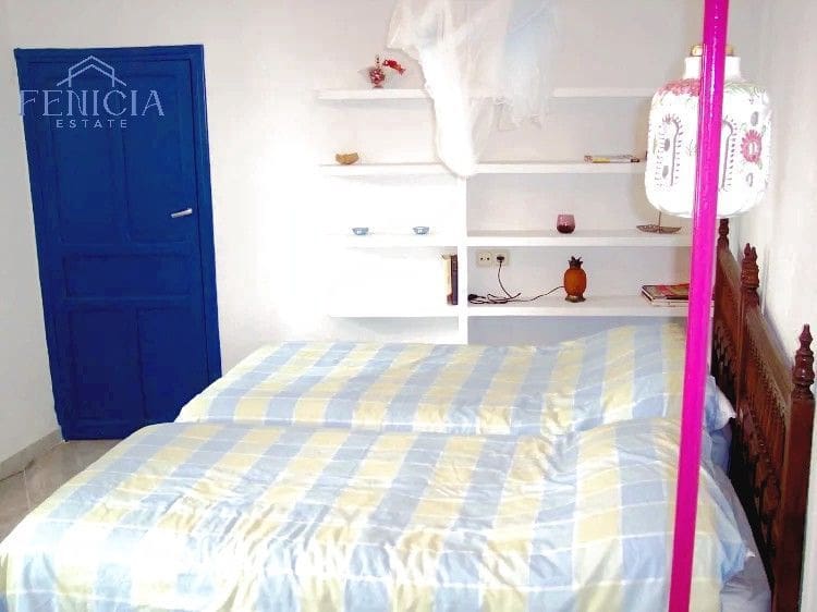 6 bedroom Townhouse for sale in Otivar with pool garage - € 280,000 (Ref: 9866553)