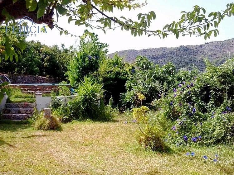 6 bedroom Townhouse for sale in Otivar with pool garage - € 280,000 (Ref: 9866553)