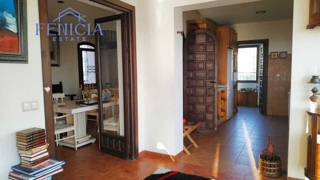 5 slaapkamer Villa te koop in Almuñécar met zwembad garage - € 720.000 (Ref: 9866554)