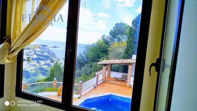 5 slaapkamer Villa te koop in Almuñécar met zwembad garage - € 720.000 (Ref: 9866554)