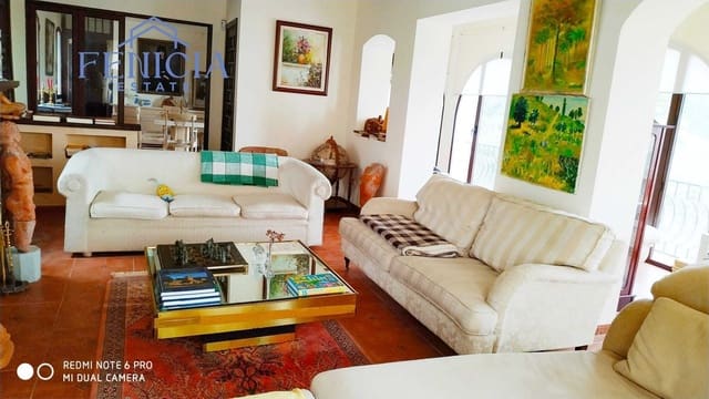 5 slaapkamer Villa te koop in Almuñécar met zwembad garage - € 720.000 (Ref: 9866554)