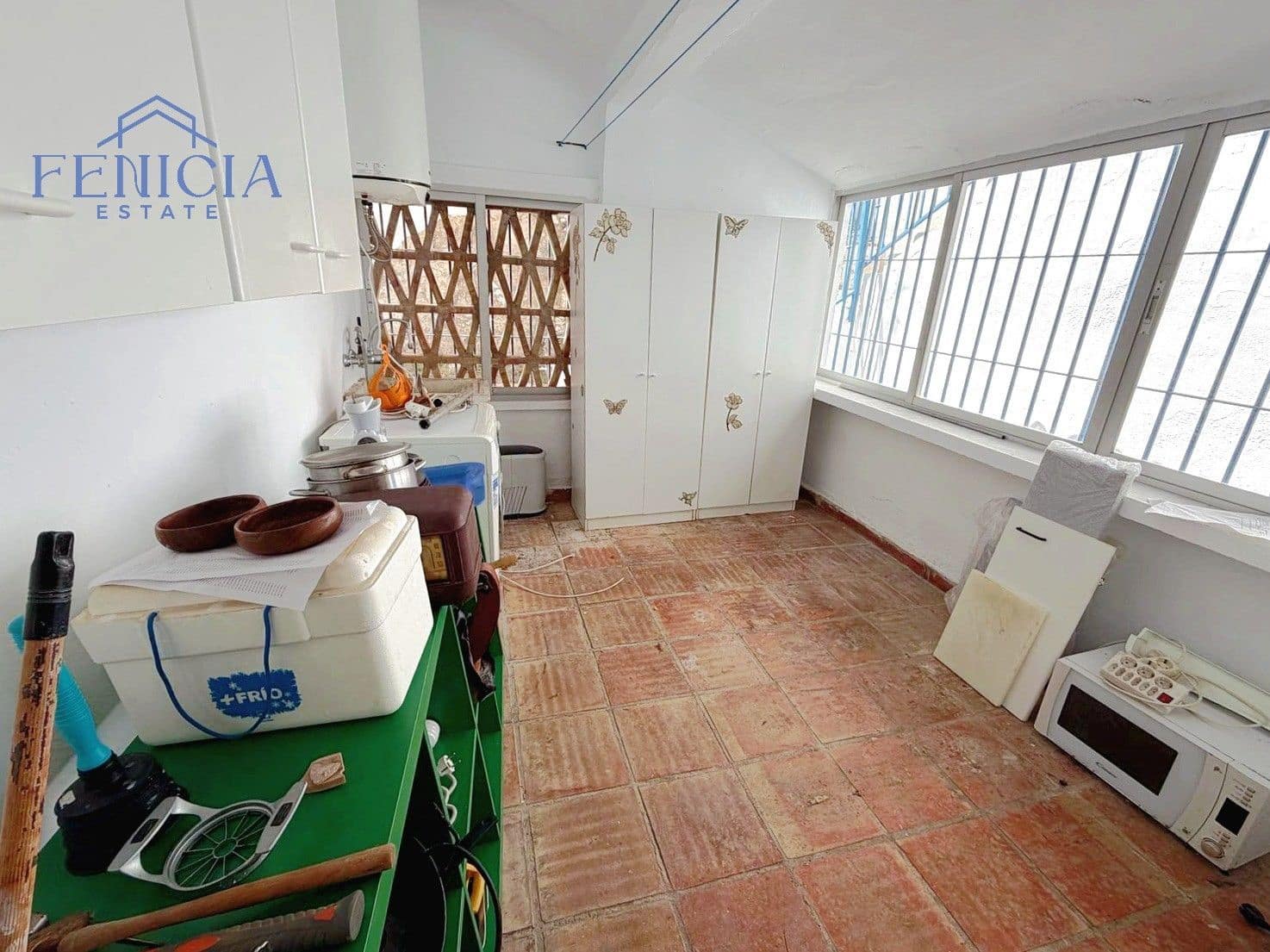 3 bedroom Villa for sale in La Herradura with pool garage - € 590,000 (Ref: 9869844)