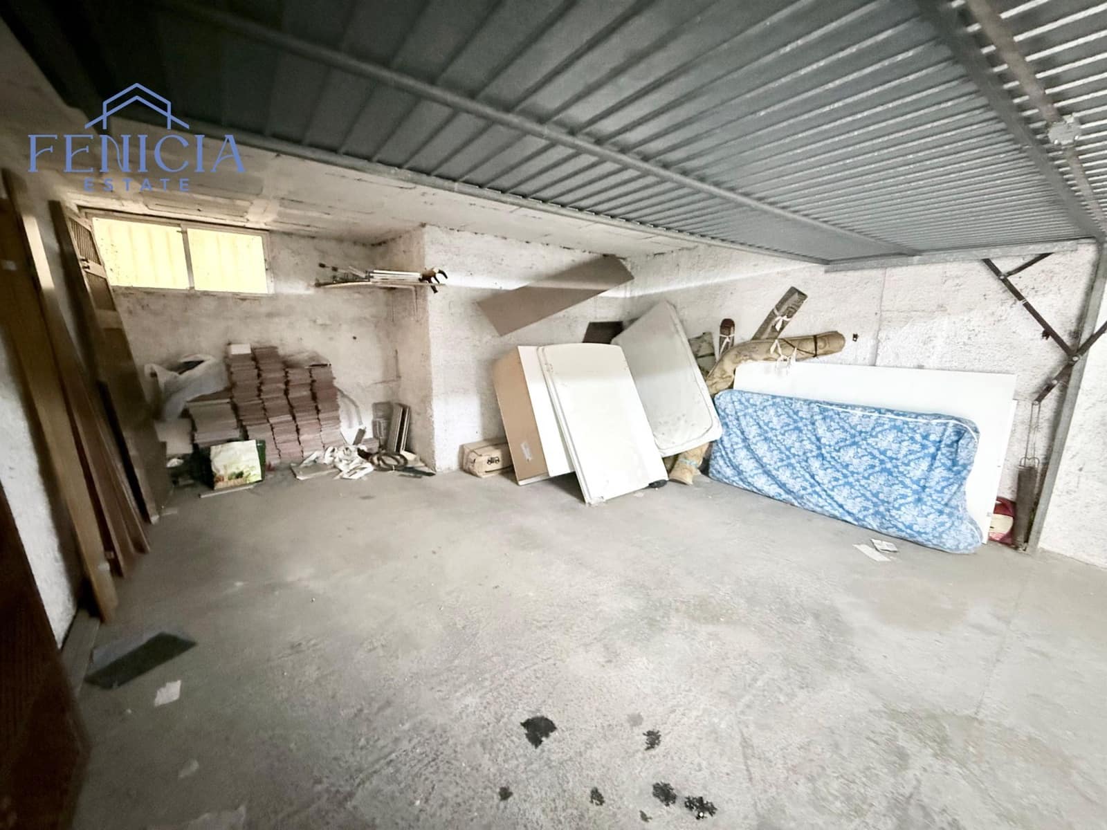 Garage til salg i Almunecar - € 60.000 (Ref: 9889767)