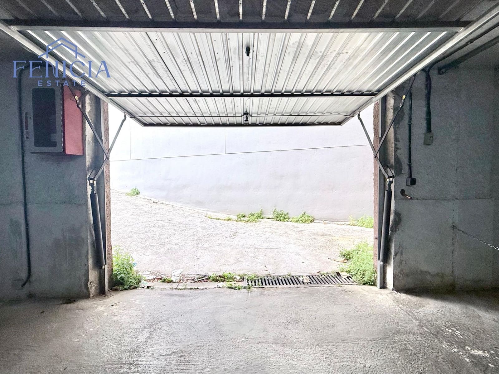 Garage til salg i Almunecar - € 60.000 (Ref: 9889767)