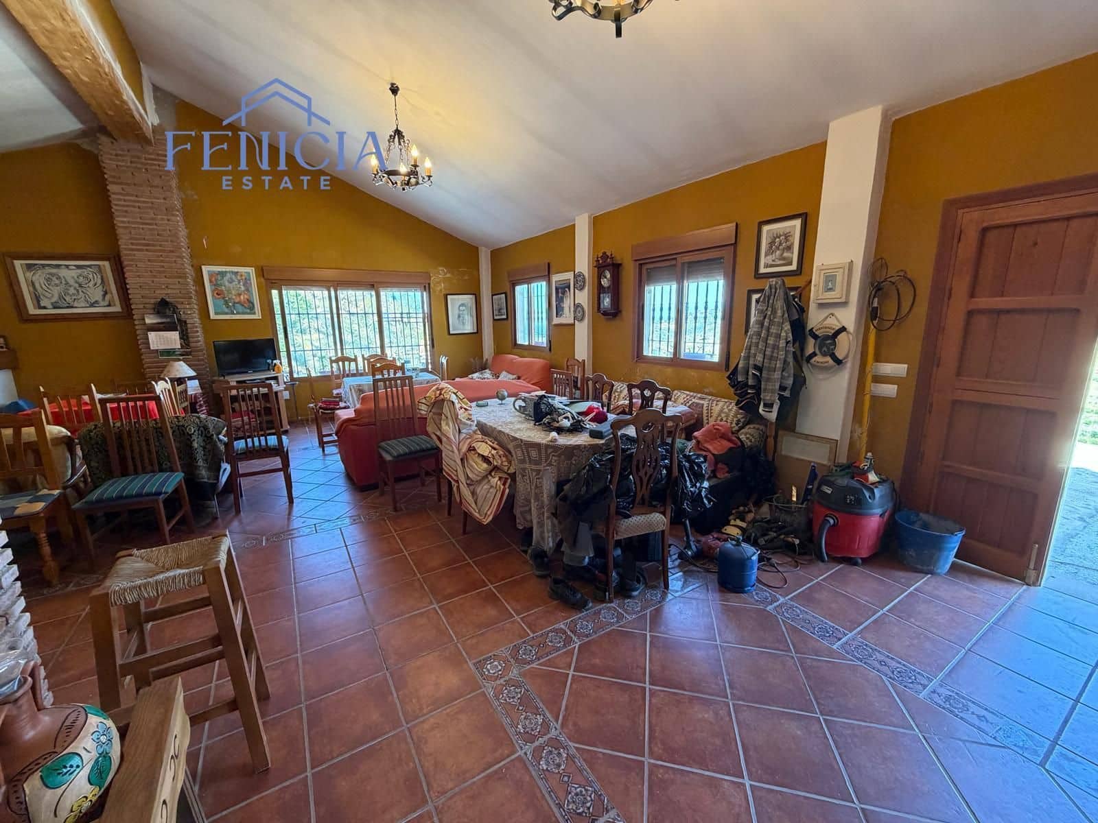 3 soverom Hus til salgs i Itrabo med garasje - € 300 000 (Ref: 9910055)