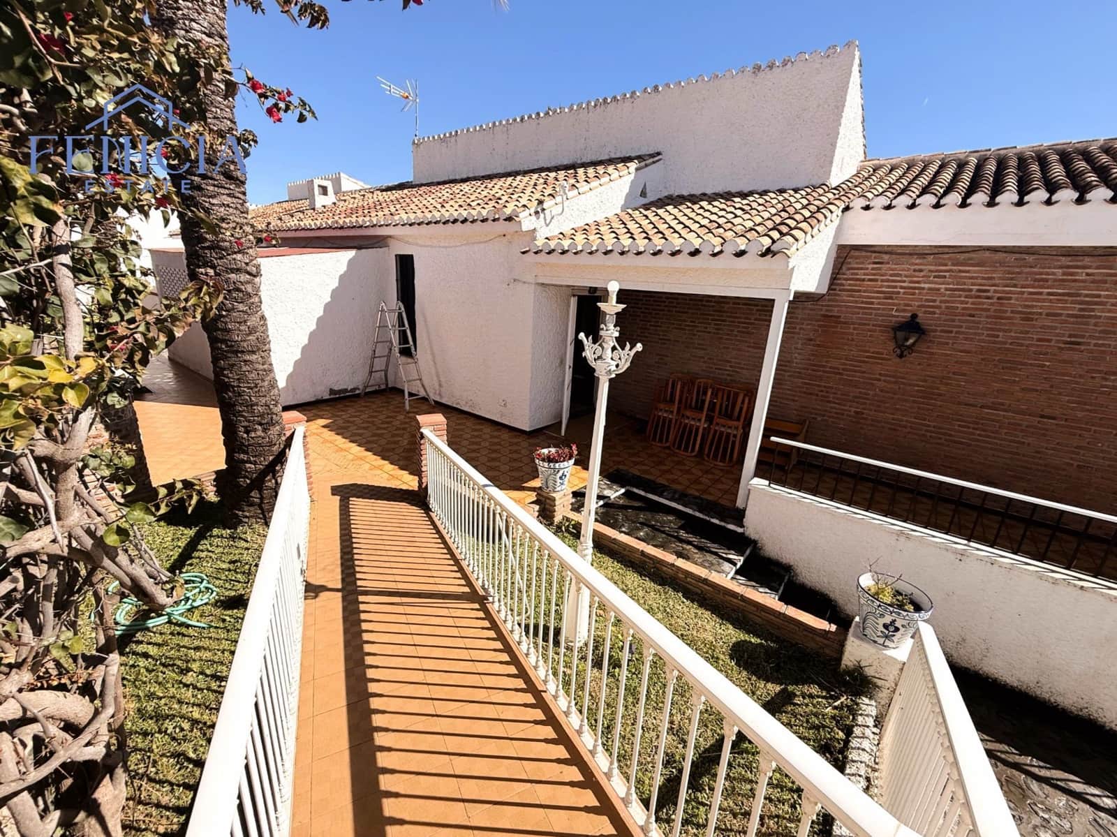 5 sovrum Villa till salu i Almunecar med pool garage - 1 780 000 € (Ref: 9945127)