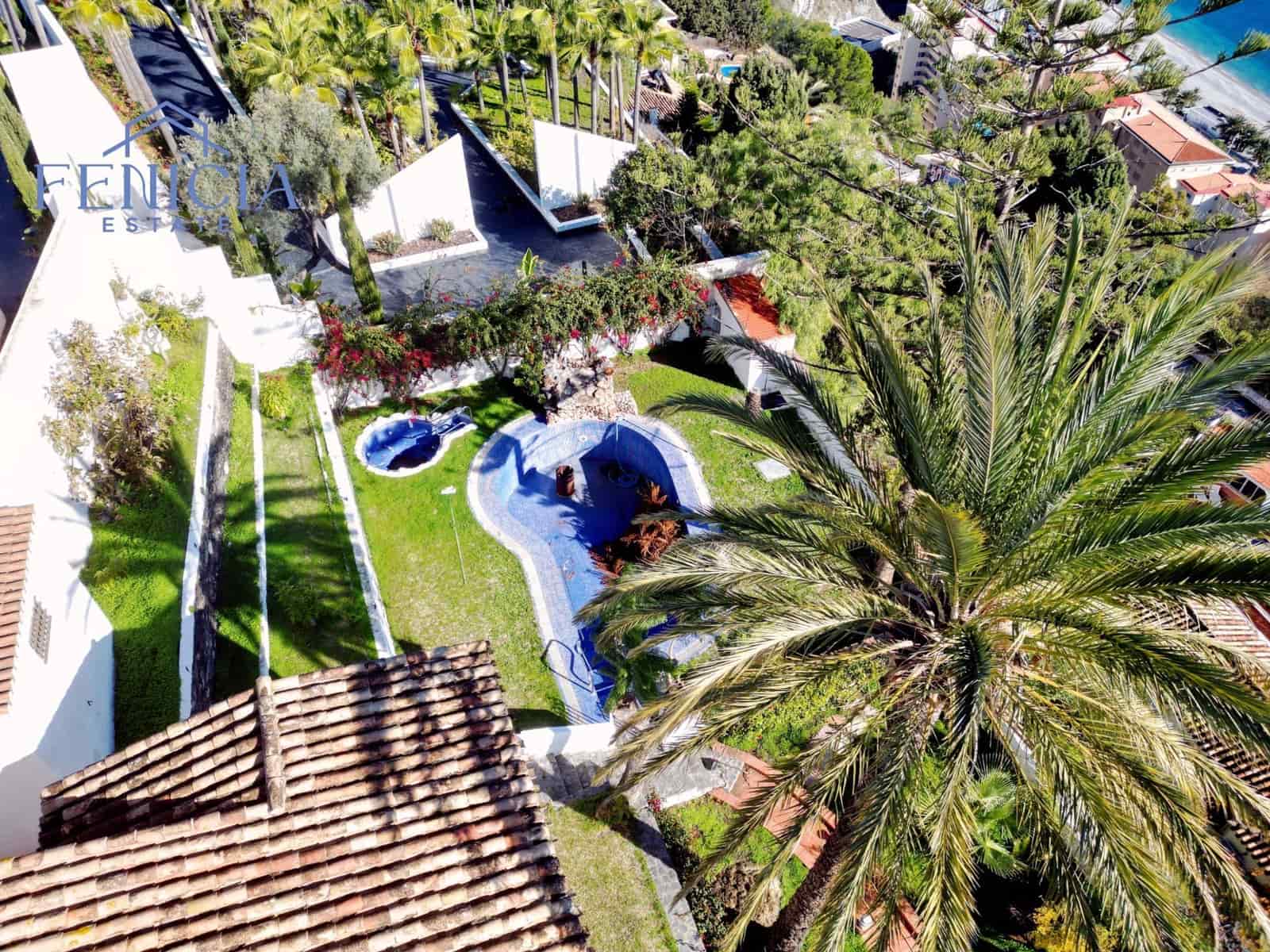 5 sovrum Villa till salu i Almunecar med pool garage - 1 780 000 € (Ref: 9945127)