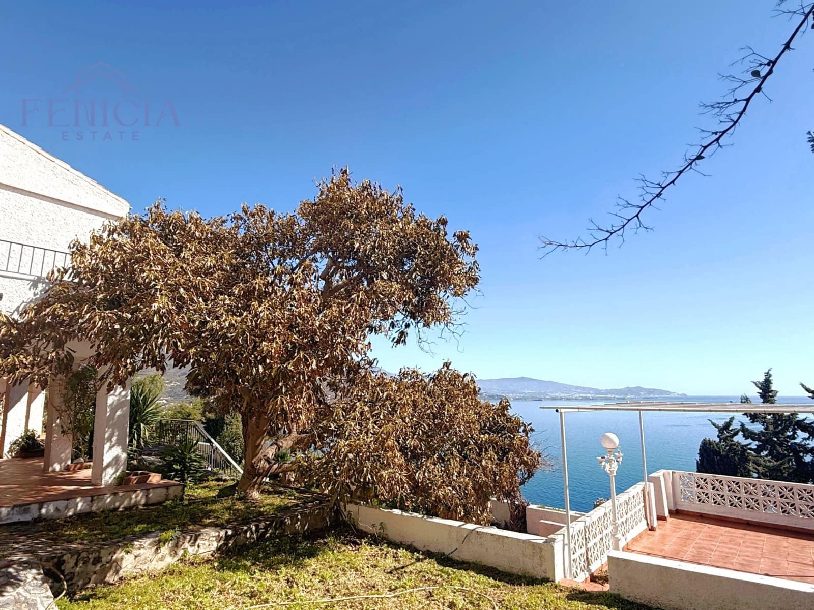 5 sovrum Villa till salu i Almunecar med pool garage - 1 780 000 € (Ref: 9945127)