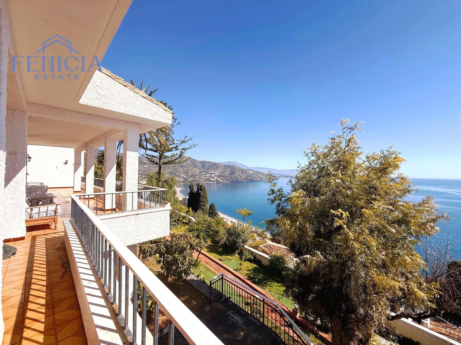 5 sovrum Villa till salu i Almunecar med pool garage - 1 780 000 € (Ref: 9945127)