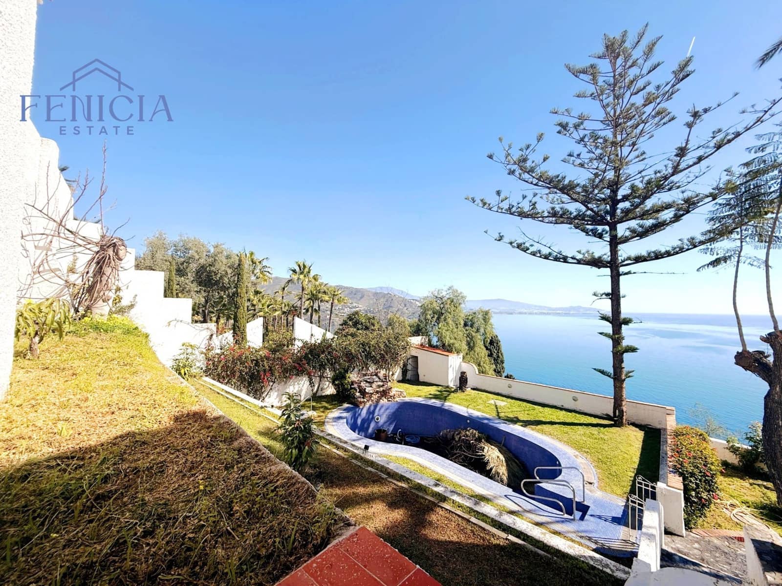 5 sovrum Villa till salu i Almunecar med pool garage - 1 780 000 € (Ref: 9945127)