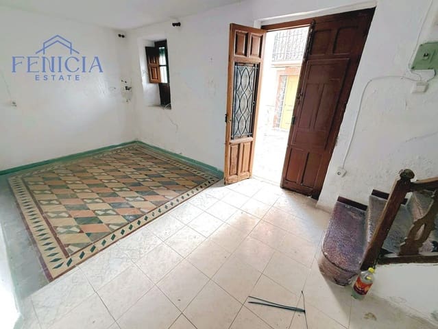 Casa de 5 habitaciones en Jete en venta - 105.000 € (Ref: 9976812)