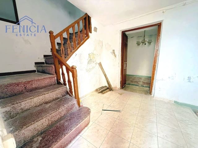Casa de 5 habitaciones en Jete en venta - 105.000 € (Ref: 9976812)