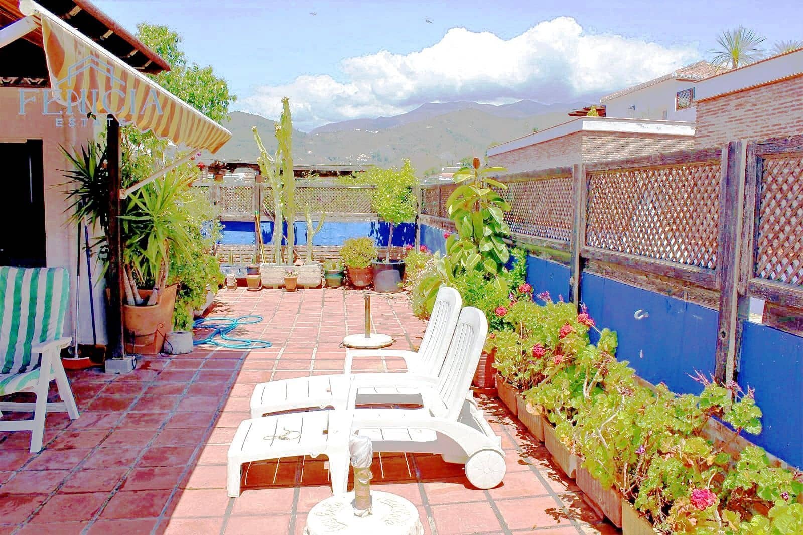 Ático de 3 habitaciones en La Herradura en venta - 394.000 € (Ref: 9996632)