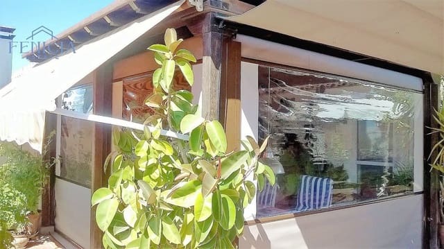 Ático de 3 habitaciones en La Herradura, Almuñécar en venta - 394.000 € (Ref: 9996632)