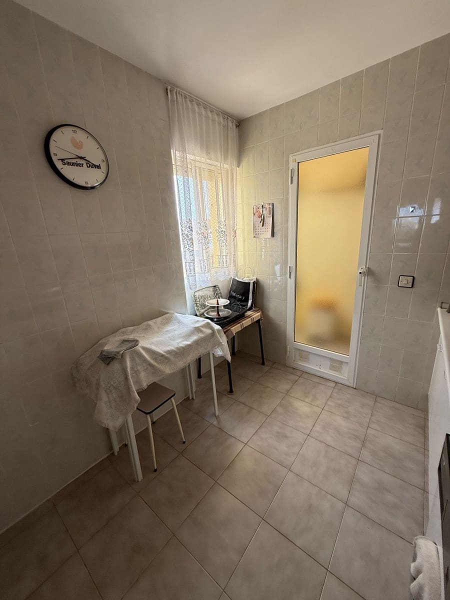 3 bedroom Flat for sale in Puerto de Mazarron with garage - € 160,000 (Ref: 9024738)