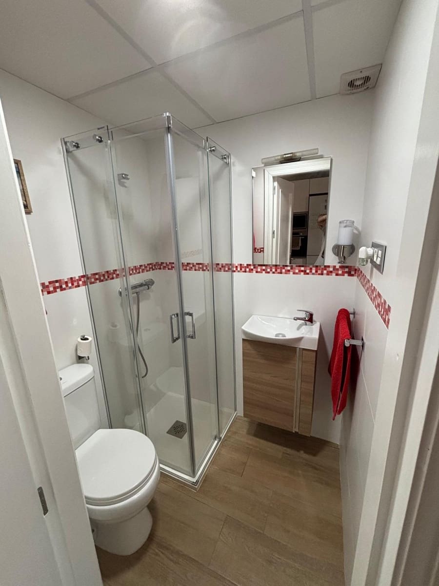 4 bedroom Apartment for sale in Puerto de Mazarron - € 253,000 (Ref: 9104595)