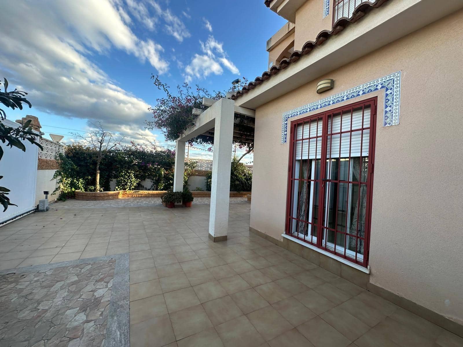 3 soverom Leilighet til leie i Puerto de Mazarron - € 900 (Ref: 9200439)