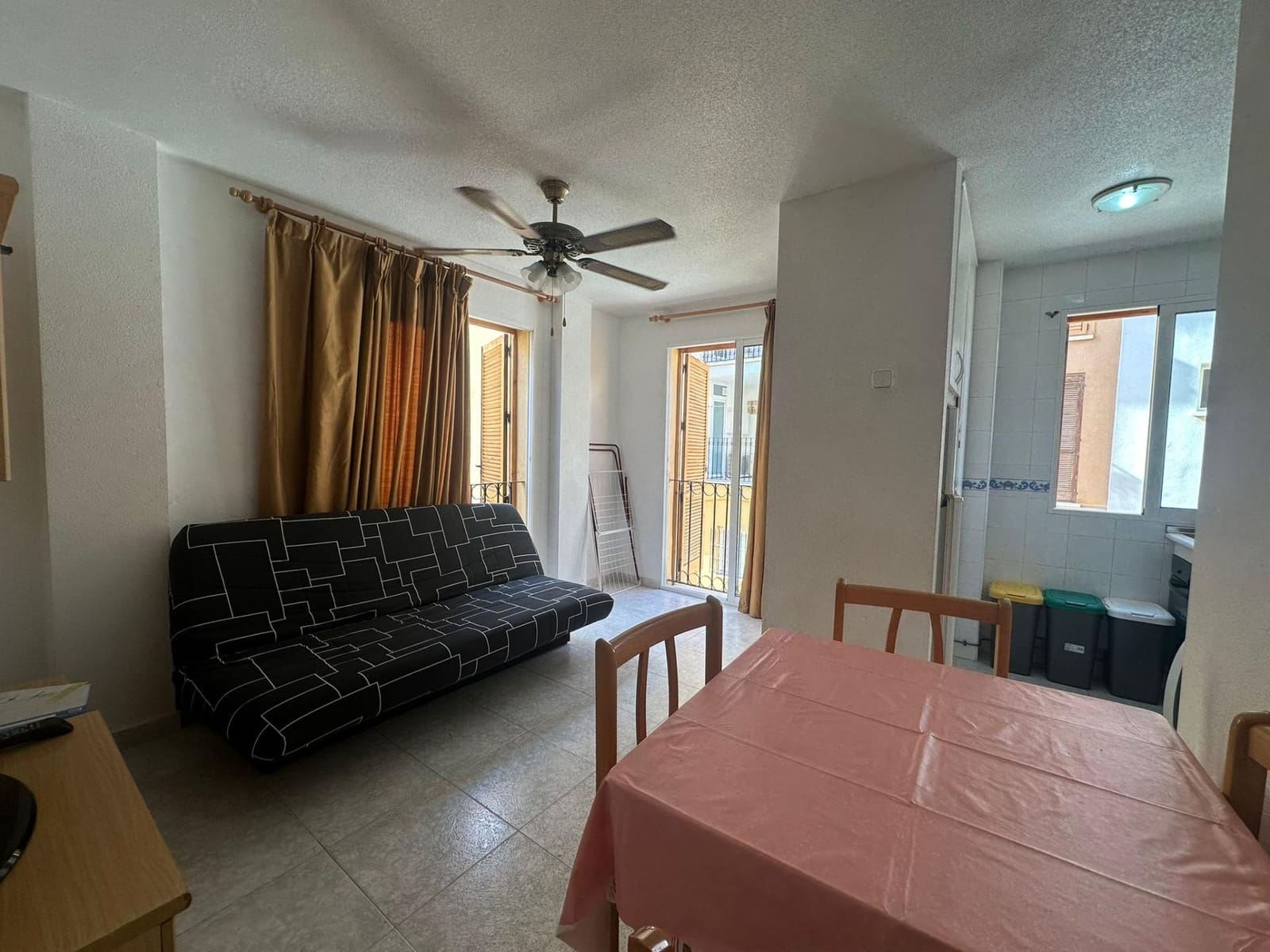 1 soverom Leilighet til leie i Puerto de Mazarron med svømmebasseng - € 500 (Ref: 9378993)