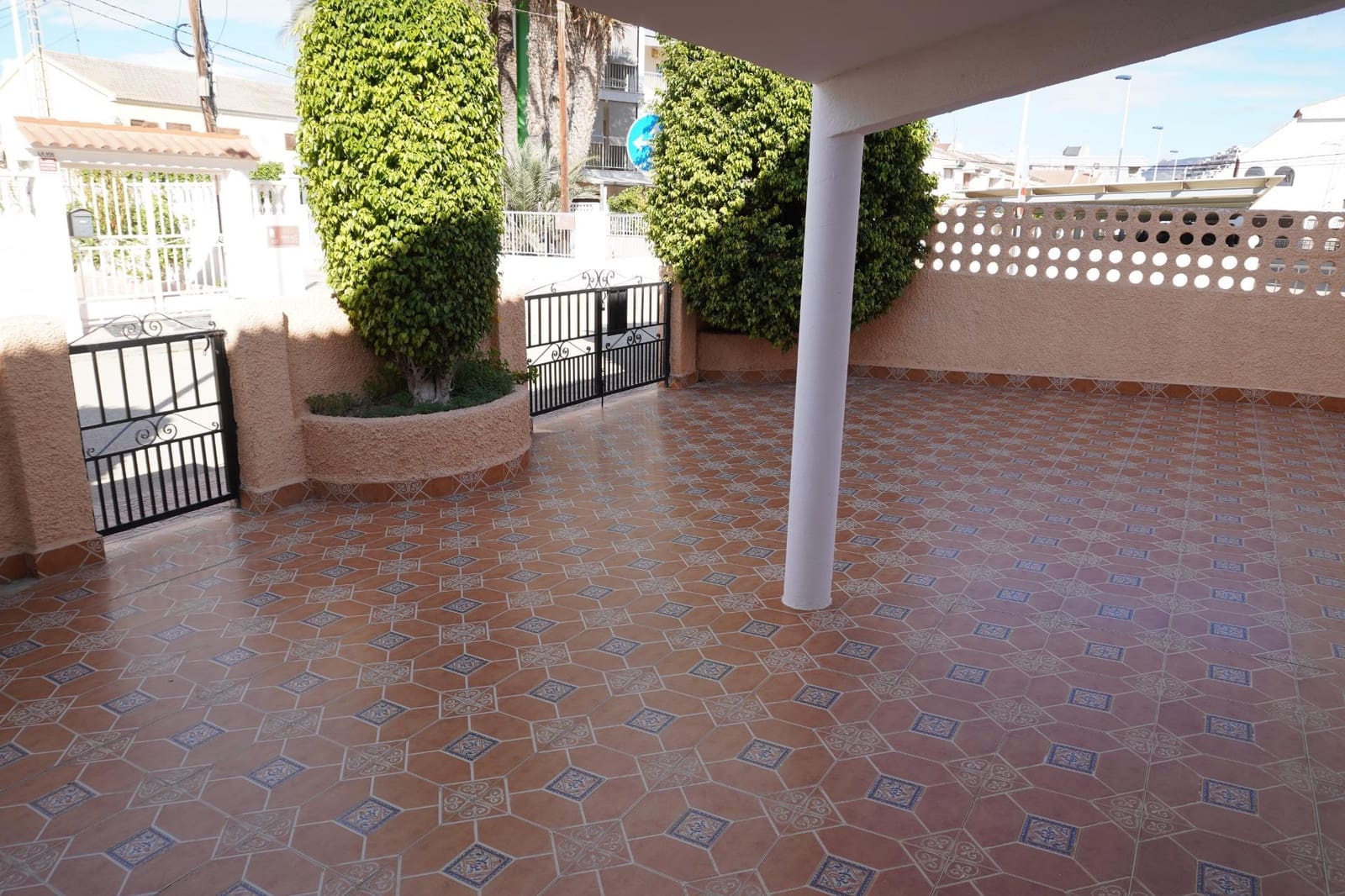 3 soverom Leilighet til leie i Puerto de Mazarron - € 850 (Ref: 9450585)