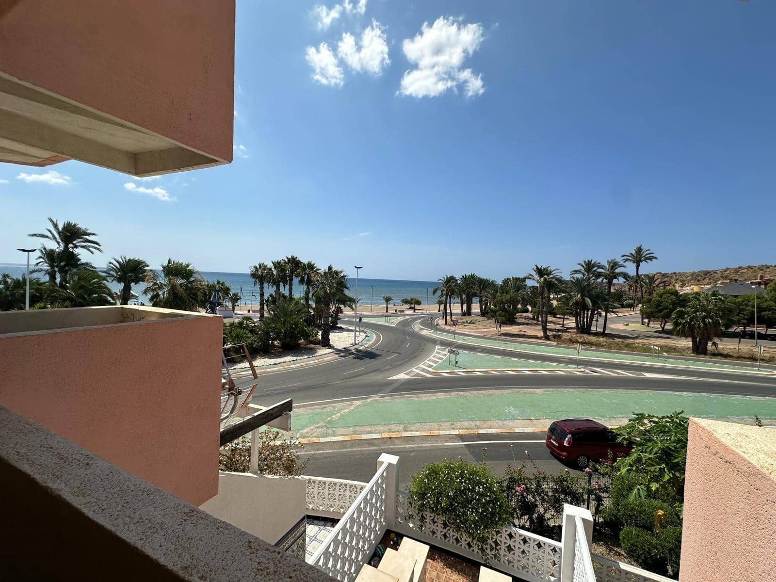 Appartement de 3 chambres à louer à Alamillo - 800 € (Ref: 9450586)