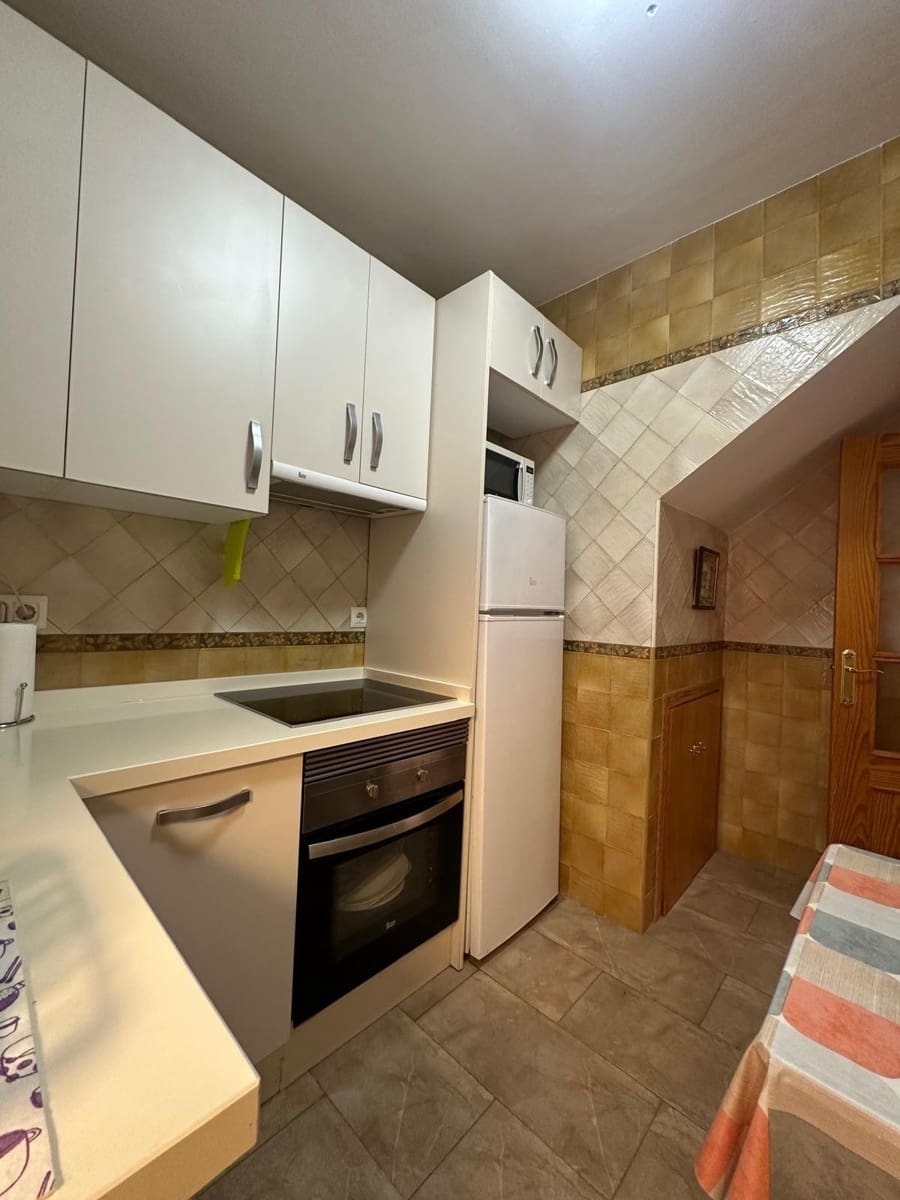 2 soveværelse Villa til leje i Isla Plana - € 900 (Ref: 9450587)