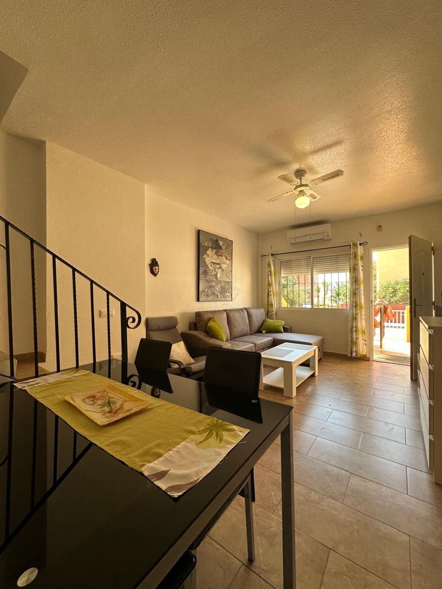 2 soveværelse Villa til leje i Isla Plana - € 900 (Ref: 9450587)