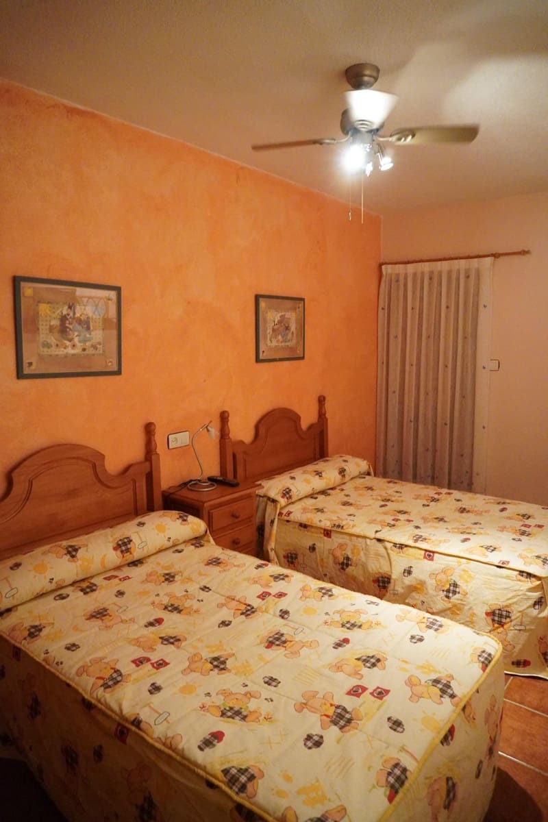 3 soveværelse Lejlighed til leje i Puerto de Mazarron - € 1.000 (Ref: 9504249)