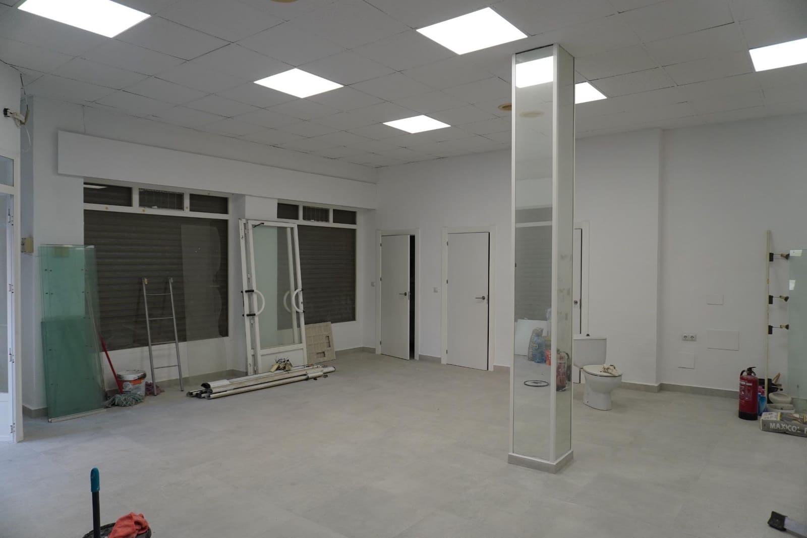 Commercial for rent in Puerto de Mazarron - € 490 (Ref: 9504250)