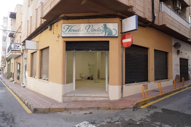 Commercial for rent in Puerto de Mazarron, Mazarrón - € 490 (Ref: 9504250)