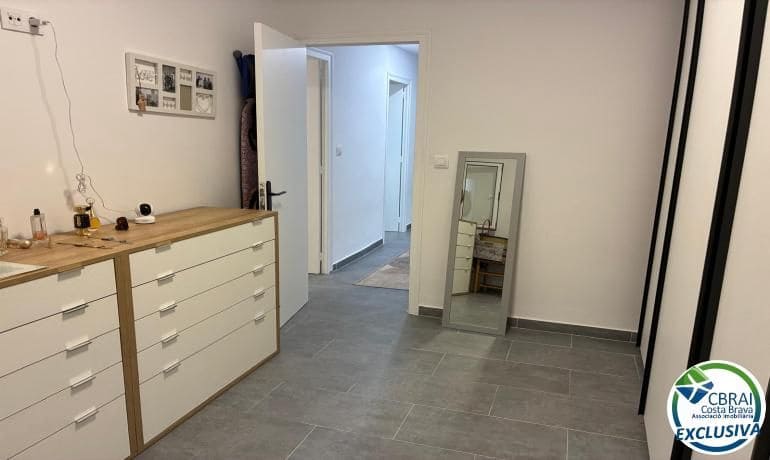 Apartamento de 3 habitaciones en Roses en venta - 189.000 € (Ref: 10000199)