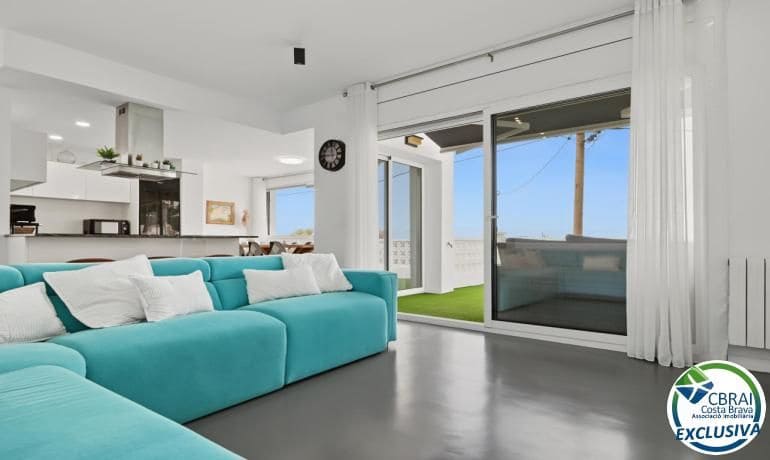 3 bedroom Villa for sale in El Mas Fumats with pool - € 489,000 (Ref: 10000200)