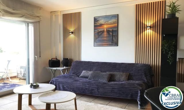 3 bedroom Apartment for sale in Santa Margarida, Roses with pool - € 285,000 (Ref: 10013454)