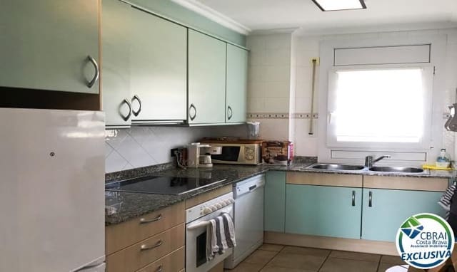 3 bedroom Apartment for sale in Santa Margarida, Roses with pool - € 285,000 (Ref: 10013454)