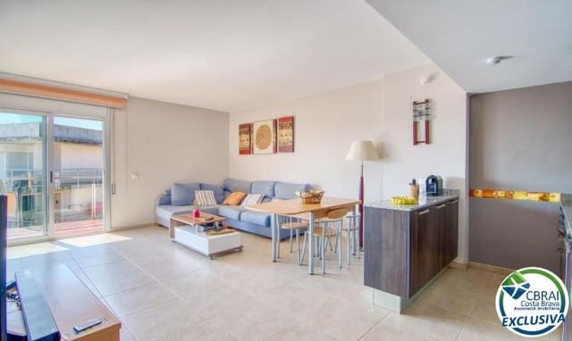 Apartamento de 2 habitaciones en Santa Margarida, Roses en venta con piscina - 259.000 € (Ref: 10032194)