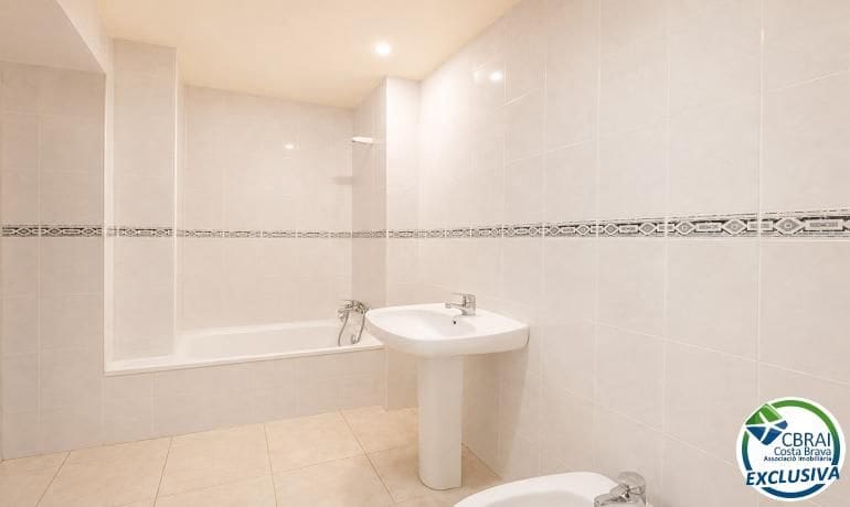 2 bedroom Apartment for sale in Torroella de Montgri - € 129,000 (Ref: 10032195)