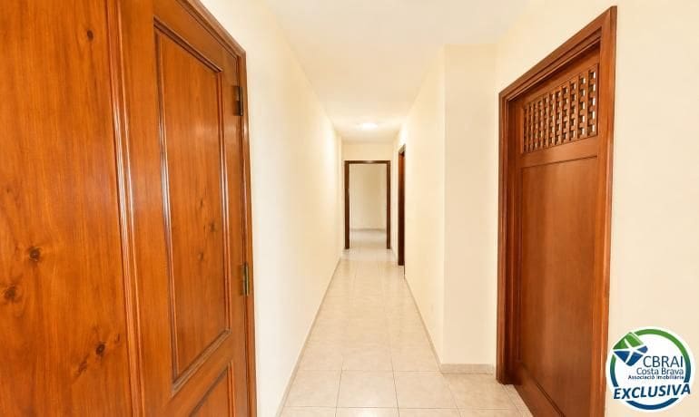 2 bedroom Apartment for sale in Torroella de Montgri - € 129,000 (Ref: 10032195)